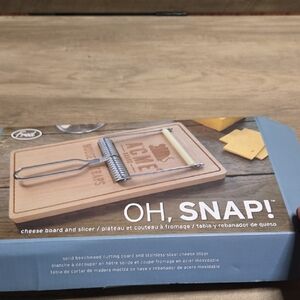 Fred Oh Snap Cheese Board and Slicer - Natural Wood and Silver